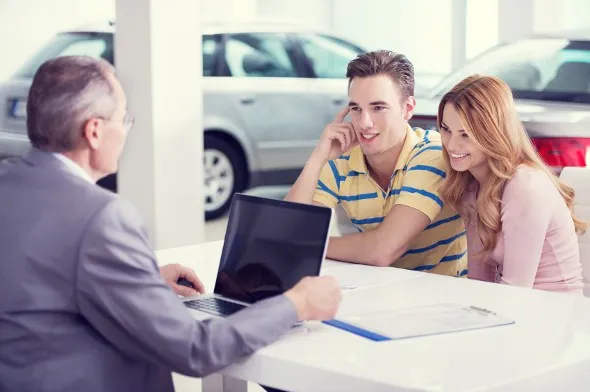 4 Car Dealer Tricks You Need to Know Before You Buy a Car