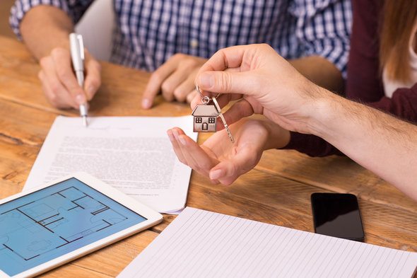 Pros and Cons of Buying a House on Contract