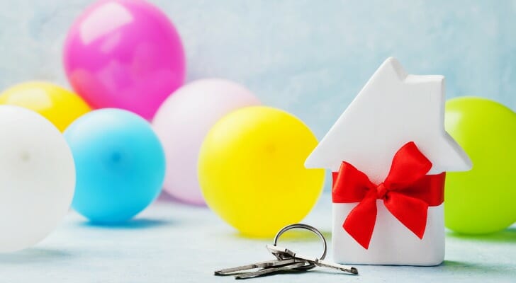 SmartAsset: Pros and Cons of a Balloon Mortgage