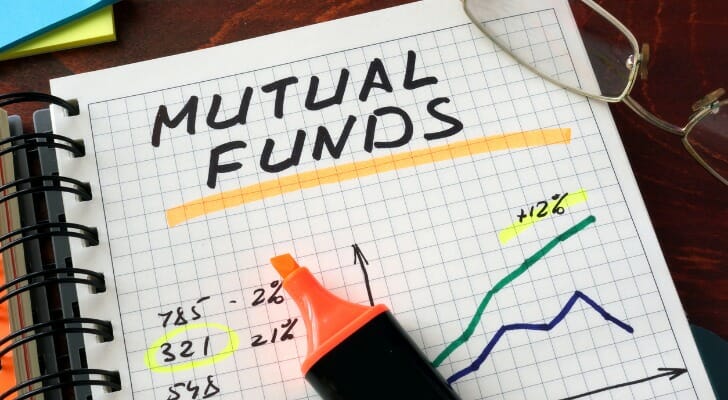 Investing tips for beginners: Key differences between load and no-load mutual funds.