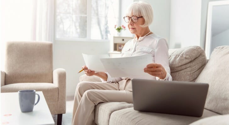 Retired divorced woman filing for SS benefits