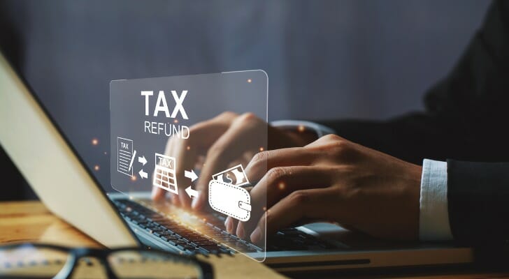 SmartAsset: States With the Largest Tax Refunds - 2023 Edition
