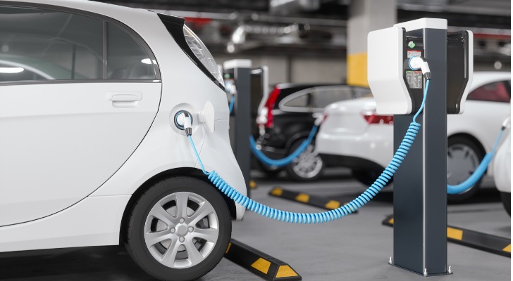 Ask an Advisor: How Can I Get the Biggest Benefit From an Electric Vehicle Tax Credit?