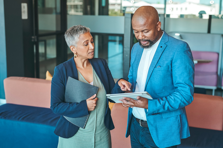 A financial advisor working with a client to create an estate plan in Connecticut.