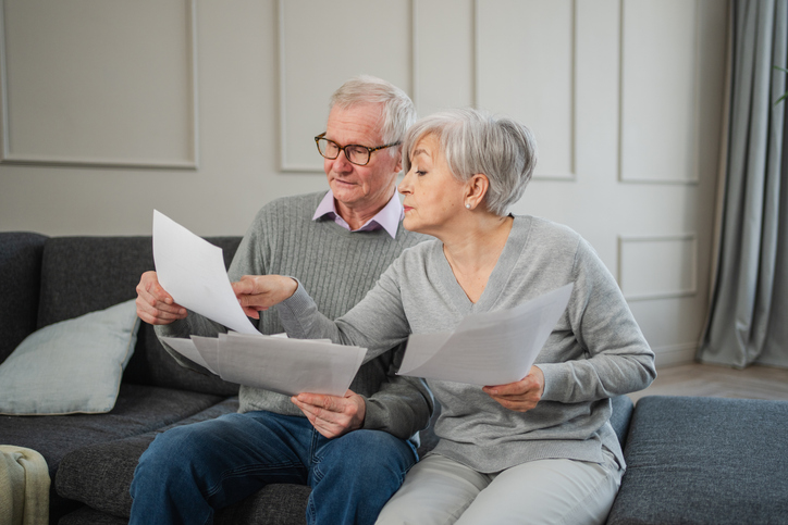 A senior couple creating a charitable remainder trust.