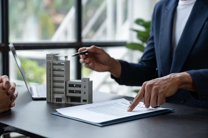 What Commercial Real Estate Property Managers Do