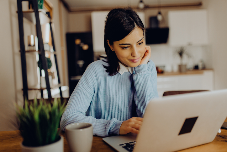 An investor determining which fixed-income investment is suited for her portfolio.