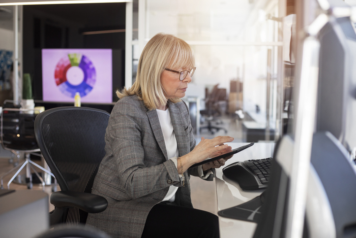 A woman looking up exceptions to the 10-year rule penalty.