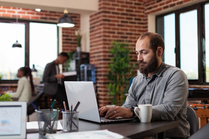 Forward P/E vs. Trailing P/E: What's the Difference?