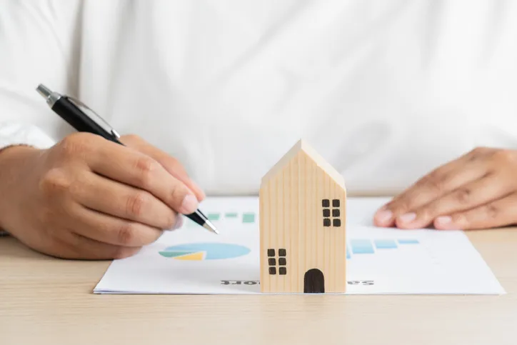 How to Apply for a Home Equity Line of Credit (HELOC)