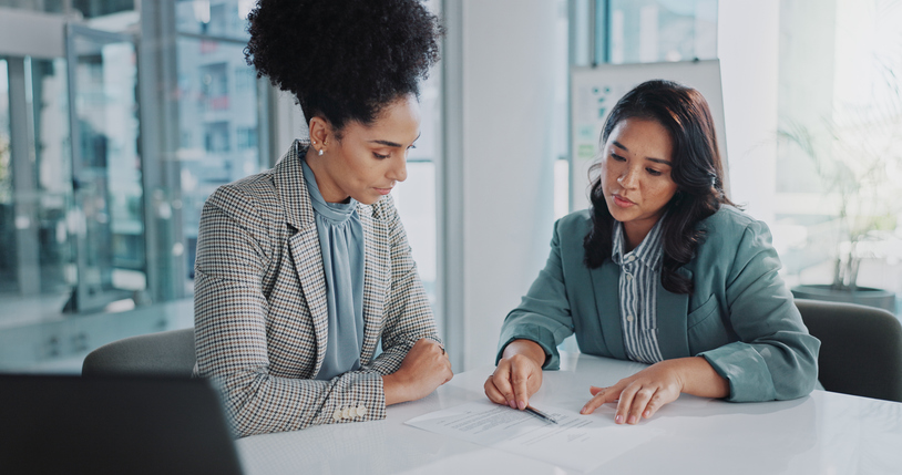 An advisor interviews with an aggregator, deciding on becoming a financial advisor without sales.