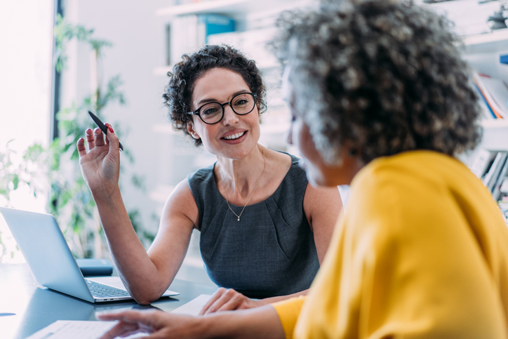 An independent financial advisor meeting with a client.