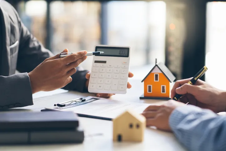 Paying off your mortgage in 10 years can eliminate a major monthly expense and significantly reduce interest costs with the right strategy and discipline.
