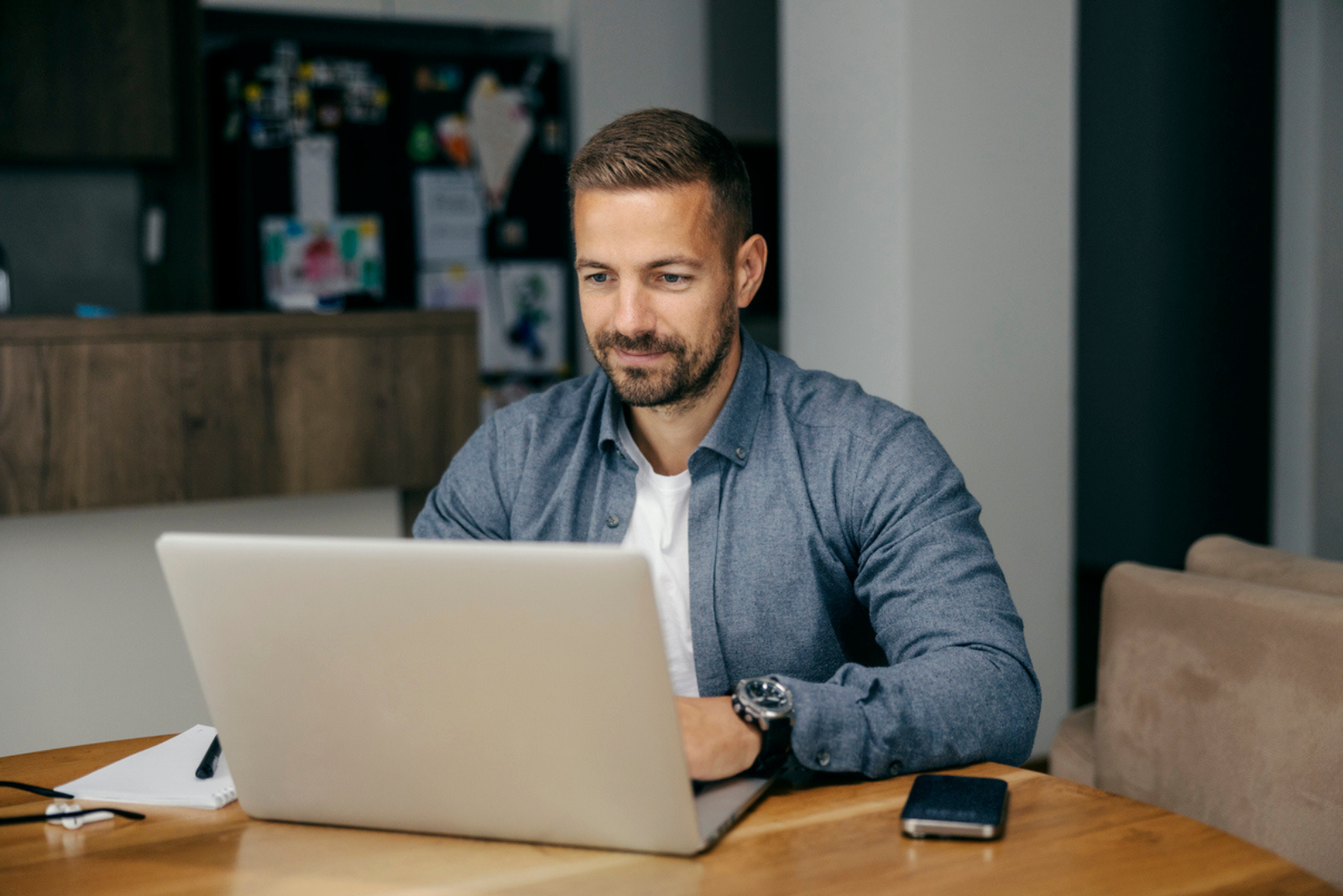 When you have to decide between paying off student loans or saving for retirement, your loan interest rate can help point you in the right direction.